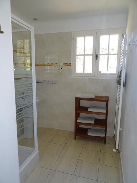 Domaine De La Grange Neuve Hotel La Roque-sur-Pernes Eksteriør billede