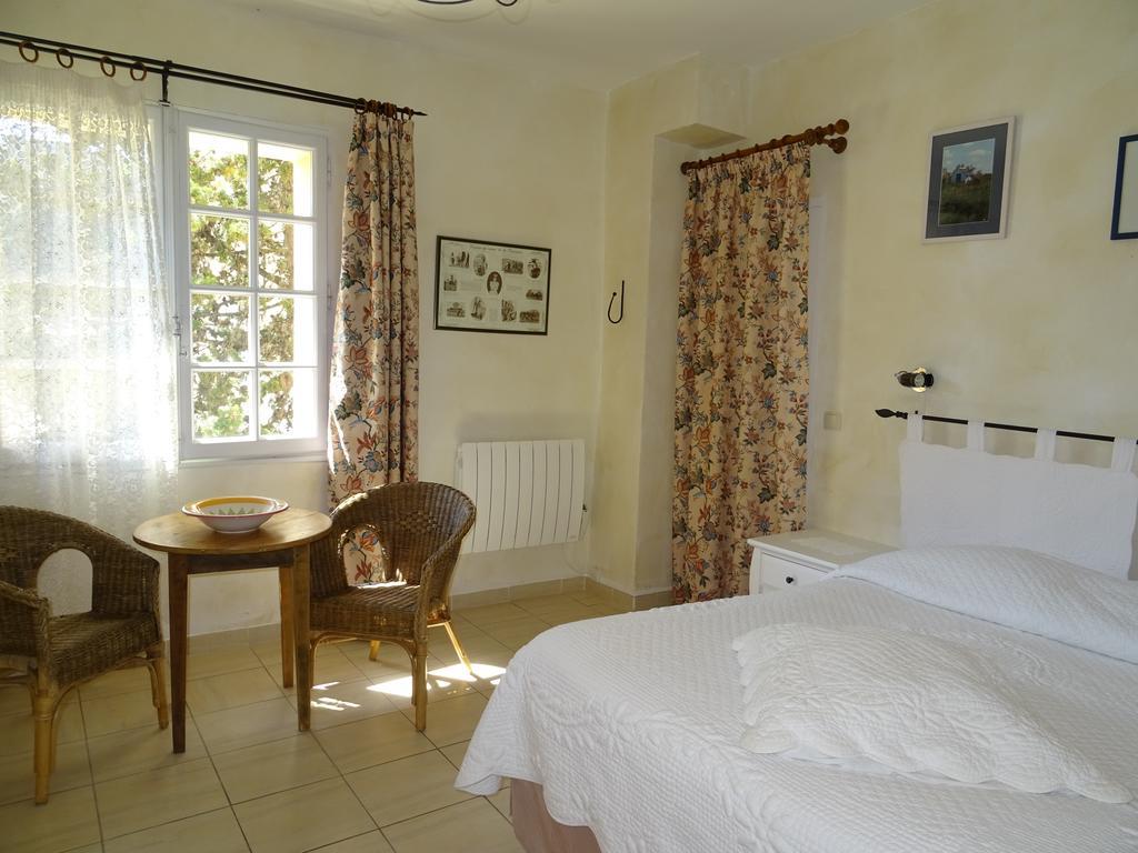 Domaine De La Grange Neuve Hotel La Roque-sur-Pernes Eksteriør billede